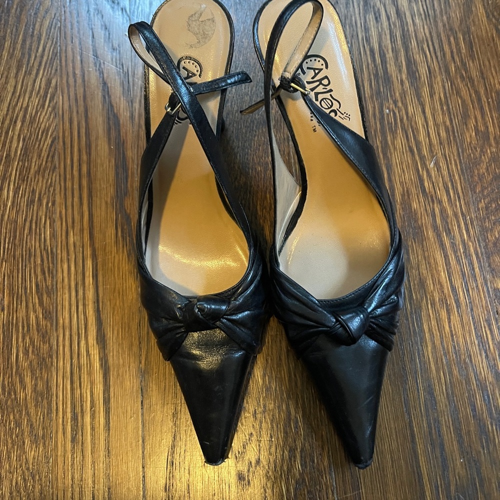 Carlos Santana black high heel pumps